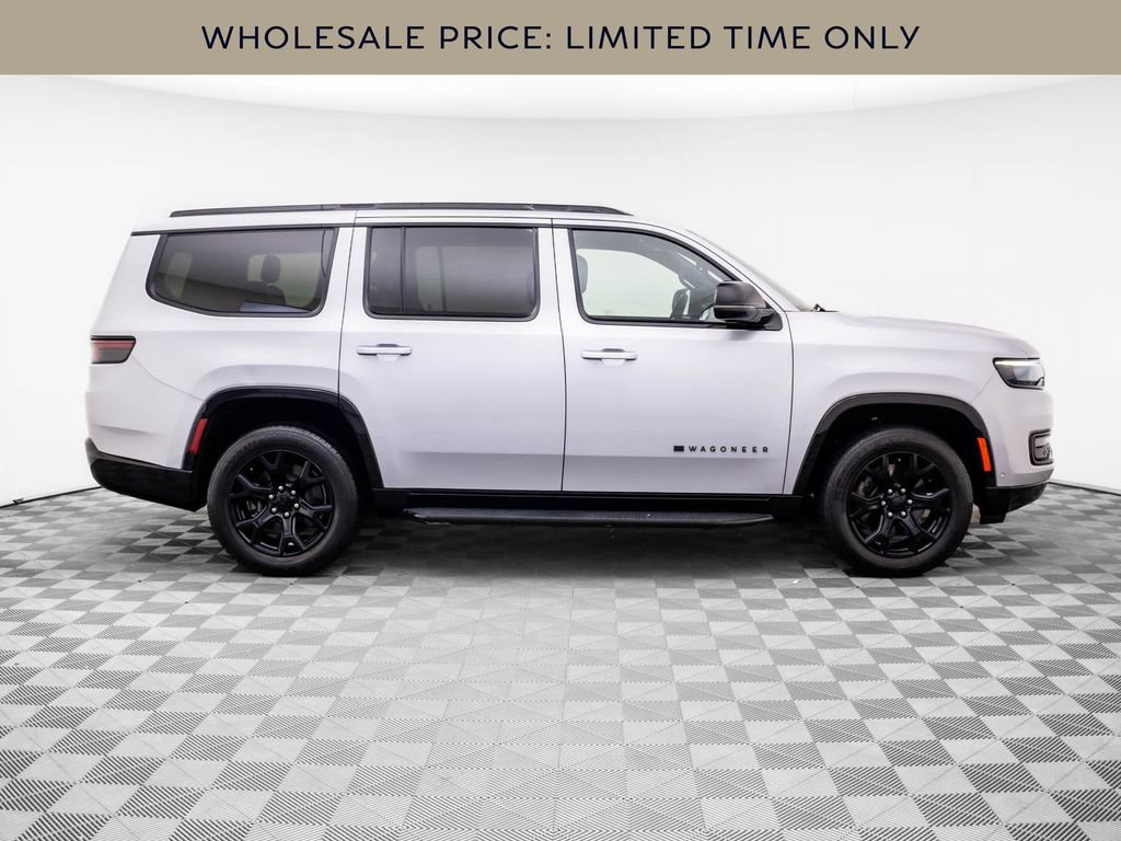 Used 2023 Jeep Wagoneer Series II AWD/4WD image 6
