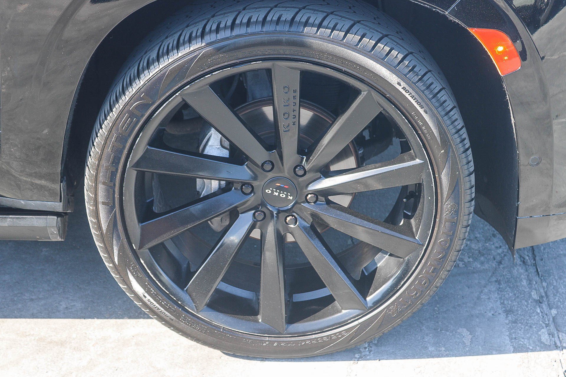 Used 2021 Cadillac Escalade Sport w/ Driver Assist Tech Package AWD/4WD image 11