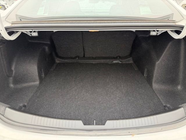 Used 2025 Chevrolet Malibu LT image 15