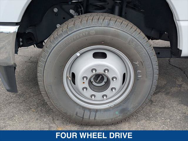 New 2024 Ford F350 XL w/ XL Chrome Package AWD/4WD image 9