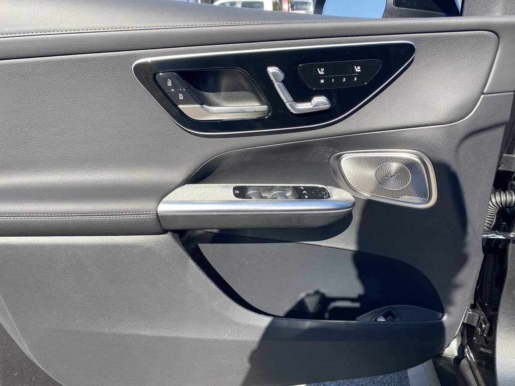 New 2026 Mercedes-Benz GLC 300 image 11