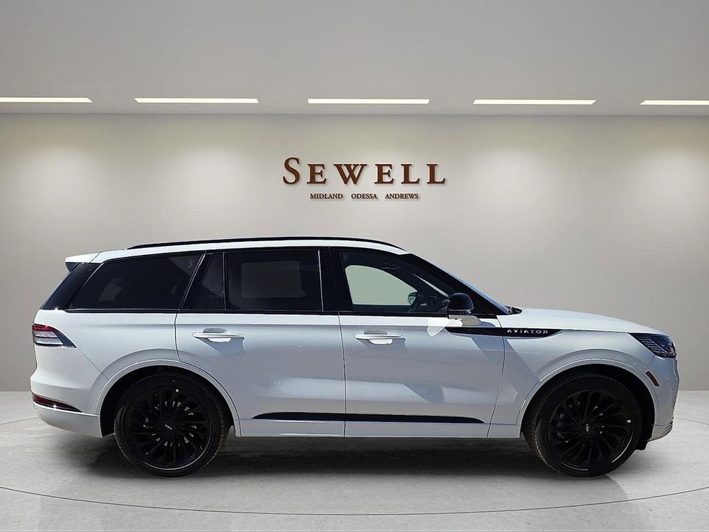 New 2026 Lincoln Aviator Reserve AWD/4WD image 5