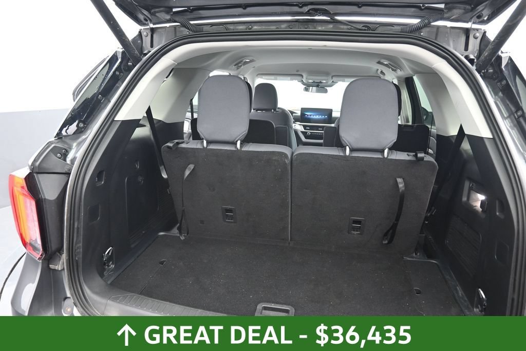 Used 2025 Ford Explorer Active AWD/4WD image 31