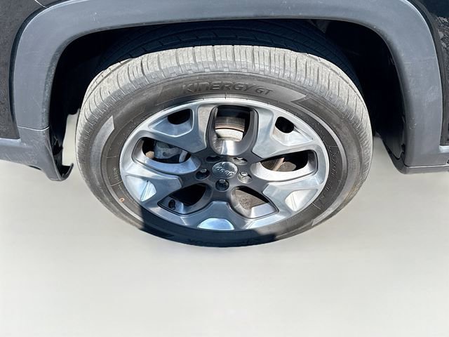 Used 2020 Jeep Compass Limited image 32