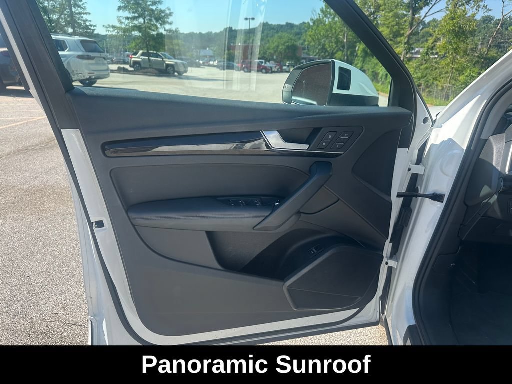 Used 2019 Audi Q5 2.0T Premium Plus w/ Premium Plus Package AWD/4WD image 12