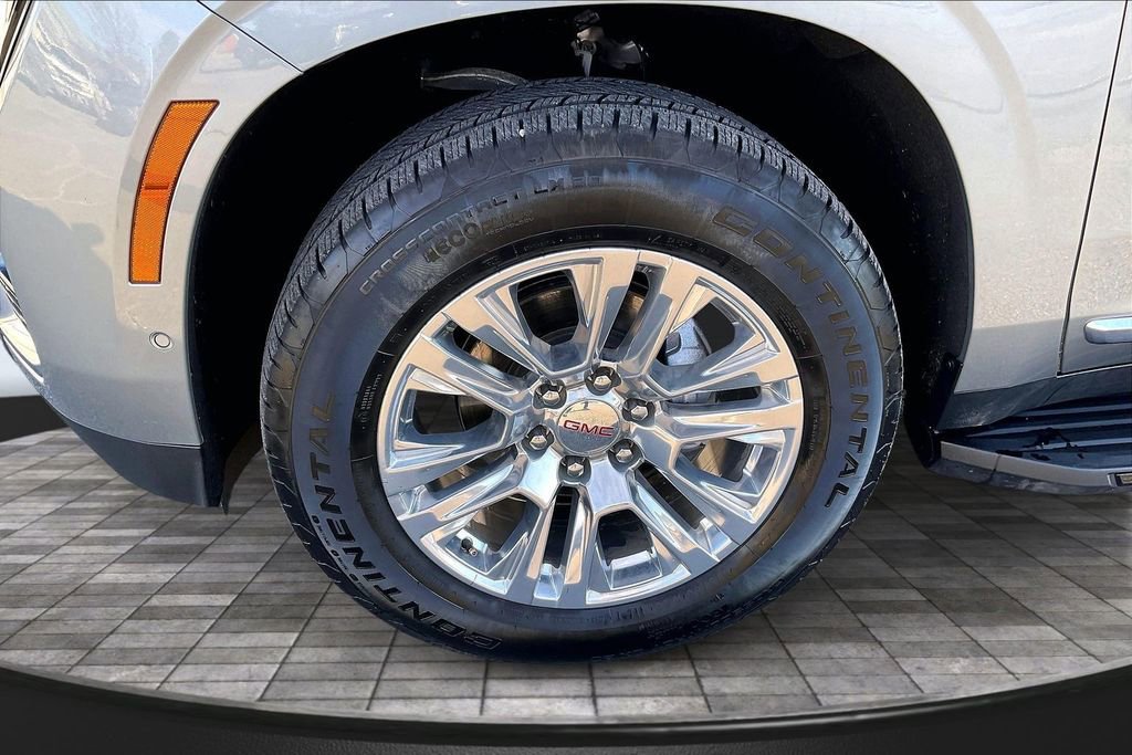 Used 2025 GMC Yukon Denali image 9