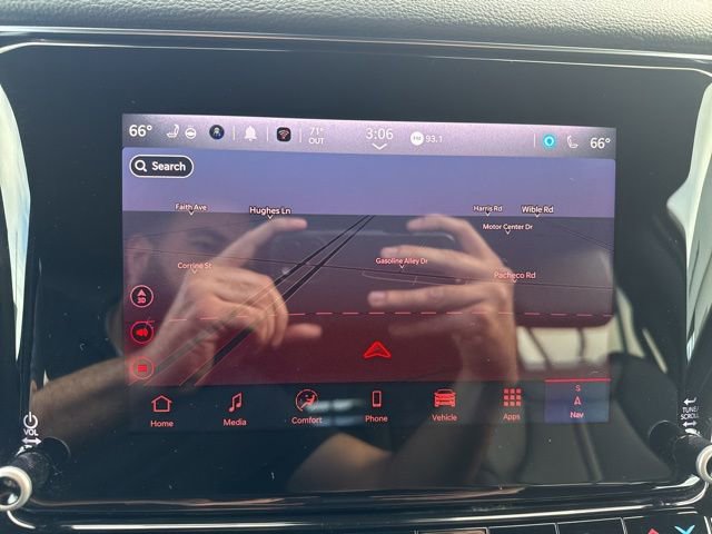 Certified 2024 Jeep Wagoneer Series III w/ Flexible Seating Group image 17