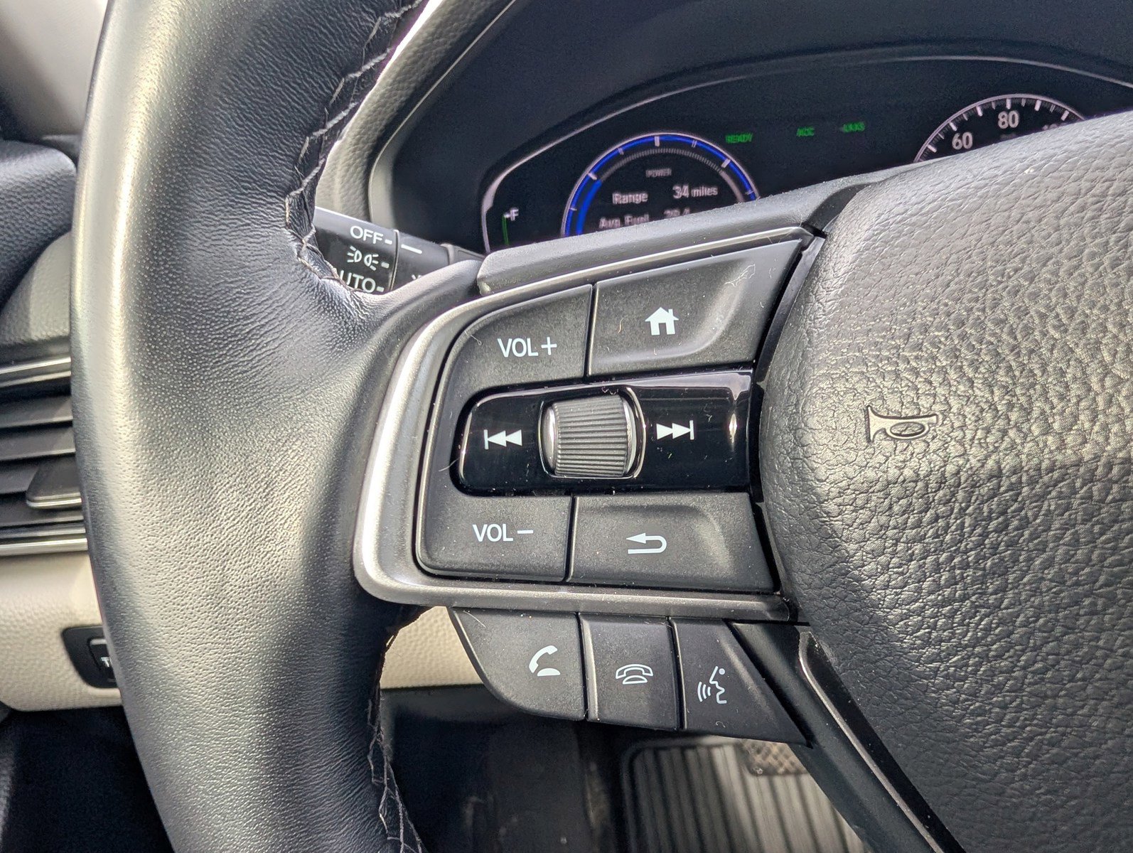 Used 2020 Honda Accord EX image 28