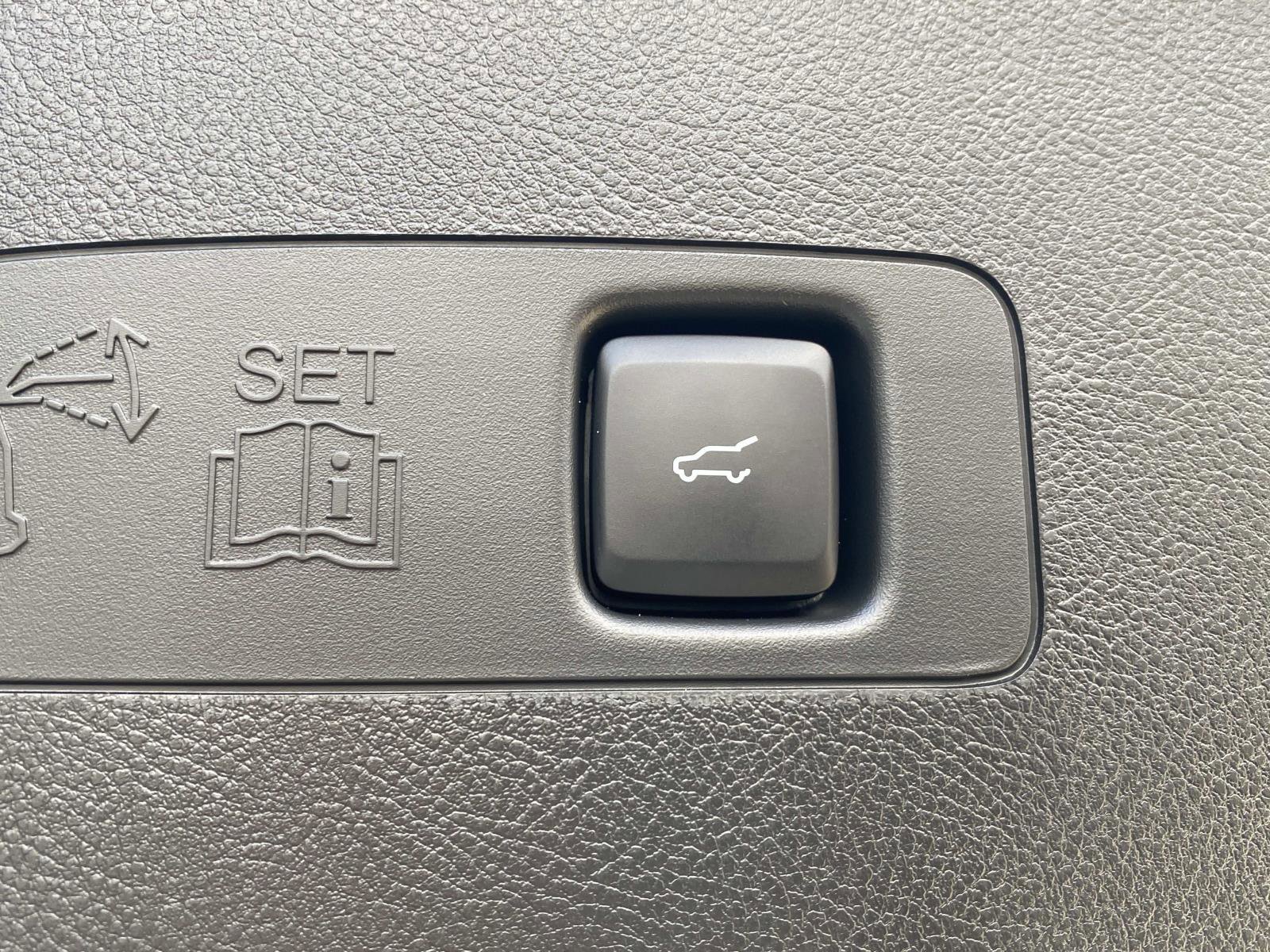 Used 2024 Lincoln Corsair Grand Touring w/ Equipment Group 301A image 7