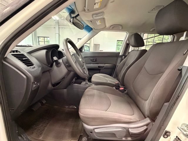 Used 2013 Kia Soul FWD image 15