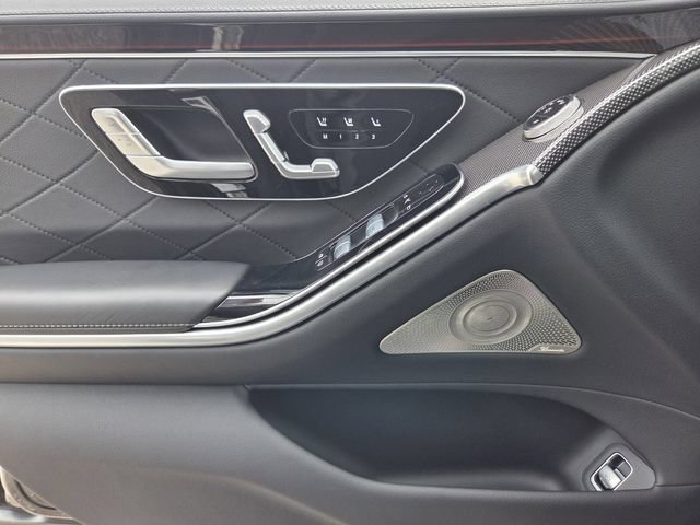 Used 2025 Mercedes-Benz S 580 4MATIC Sedan image 21