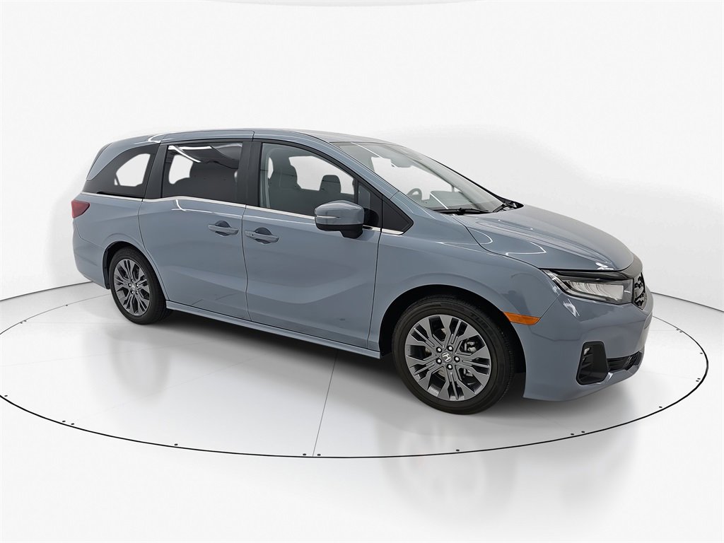 New 2026 Honda Odyssey Touring image 4