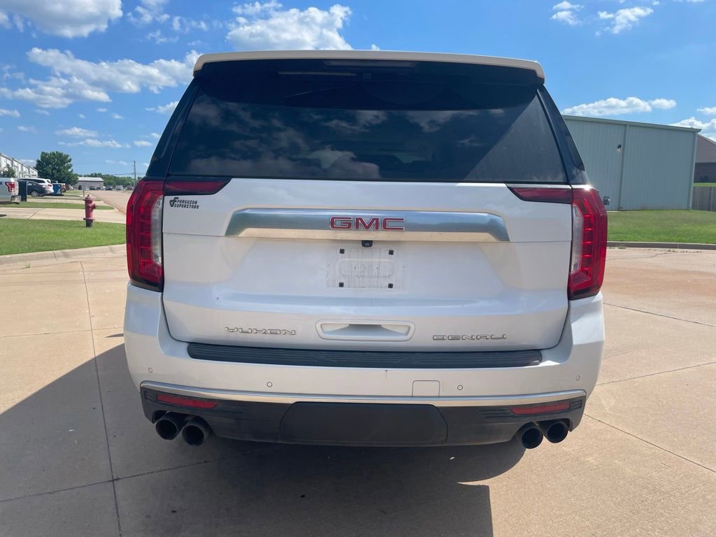 Used 2022 GMC Yukon XL Denali AWD/4WD image 6