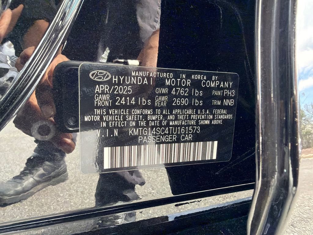 Used 2026 Genesis G70 2.5T image 32