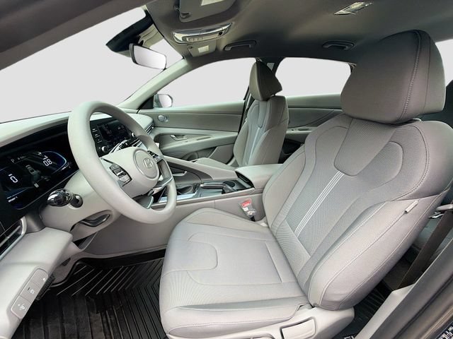 New 2026 Hyundai Elantra SE FWD image 20