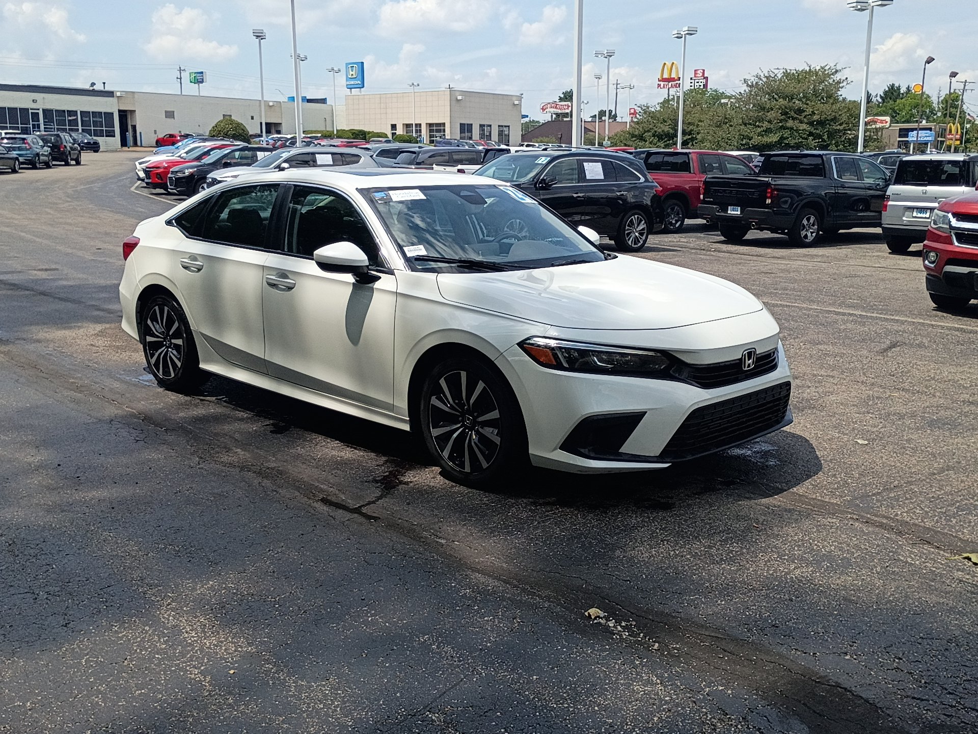 Used 2024 Honda Civic EX image 1