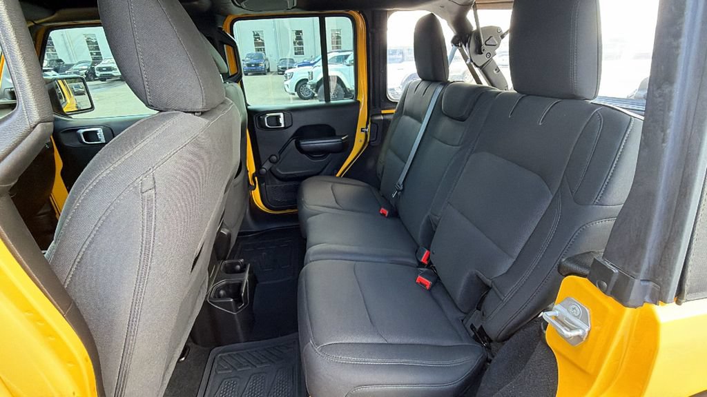Used 2018 Jeep Wrangler Unlimited Sport AWD/4WD image 23