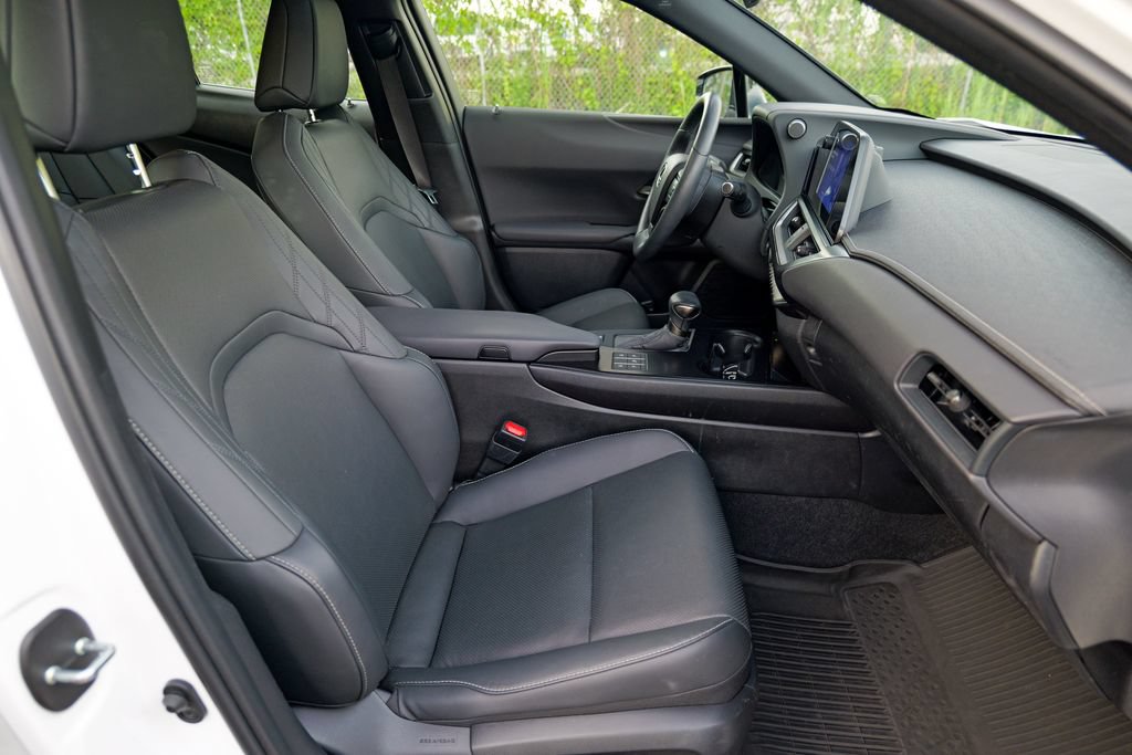 Used 2024 Lexus UX 250h F Sport AWD/4WD image 35