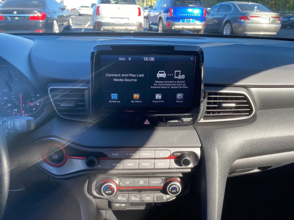 Used 2019 Hyundai Veloster Turbo image 13