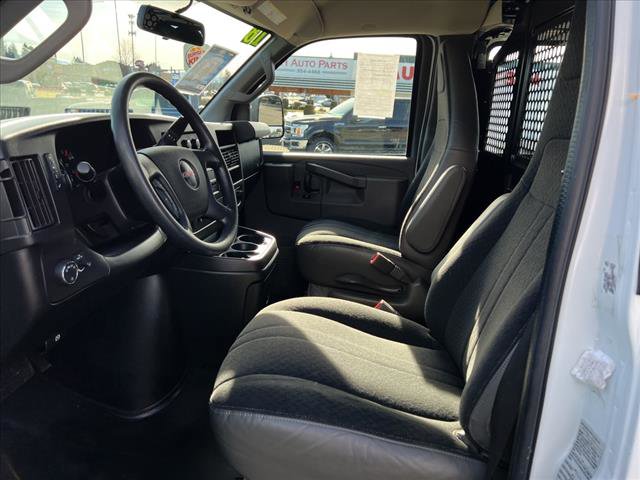 Used 2018 GMC Savana 2500 w/ Driver Convenience Package RWD image 11
