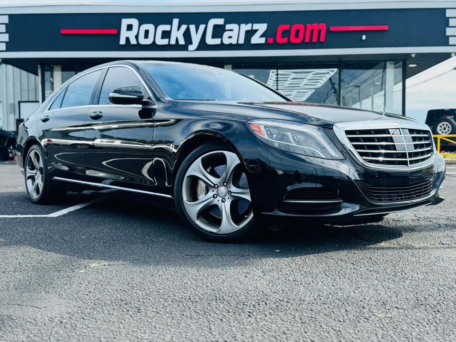 Used 2015 Mercedes-Benz S 550 4MATIC Sedan w/ Premium 1 Package image 1