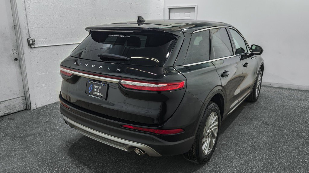 Used 2024 Lincoln Corsair AWD image 8