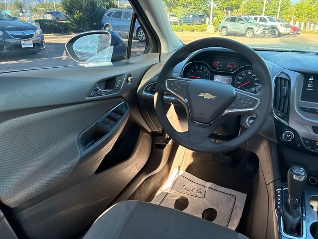 Used 2017 Chevrolet Cruze LT w/ Convenience Package FWD image 25