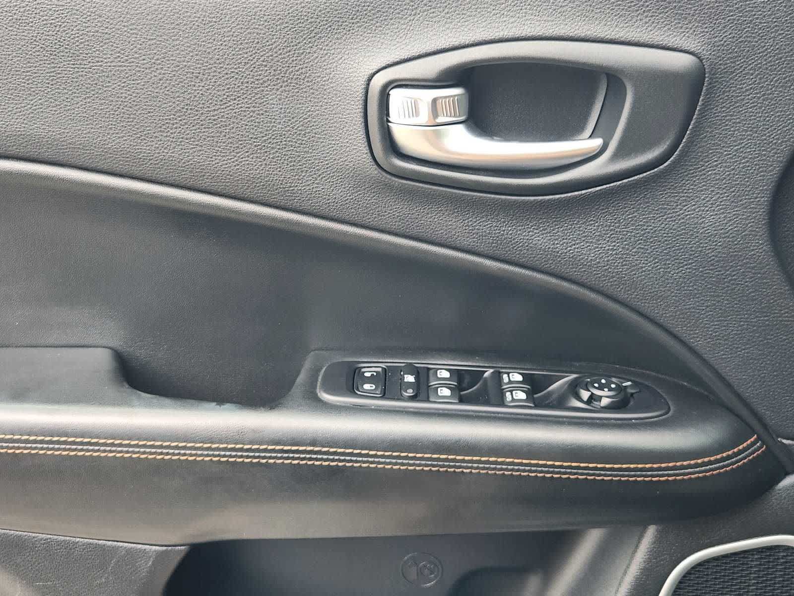 Used 2019 Jeep Compass Limited FWD image 22