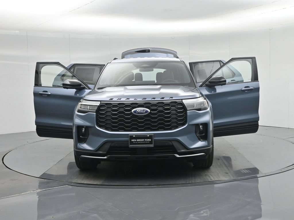 New 2026 Ford Explorer ST-Line w/ ST-Line Street Pack RWD image 34