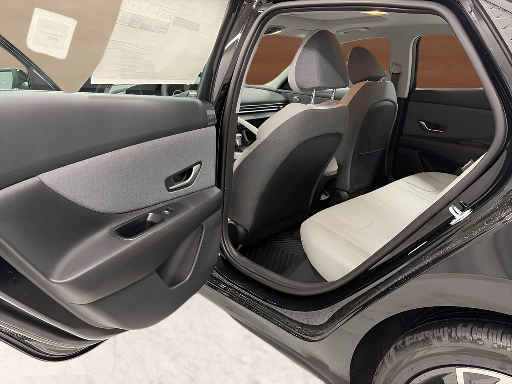 New 2026 Hyundai Elantra Limited FWD image 12