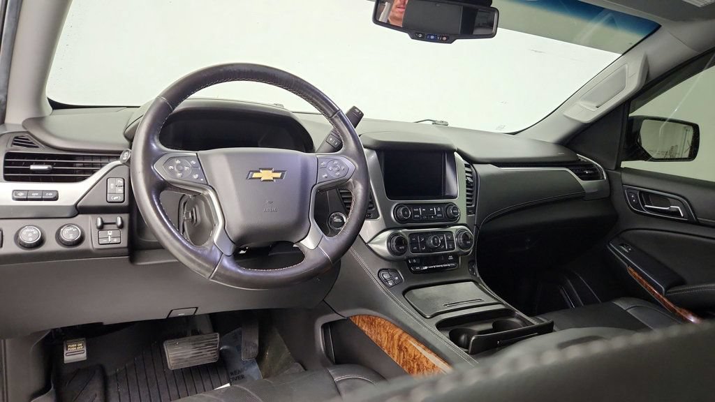 Used 2018 Chevrolet Tahoe Premier AWD/4WD image 13
