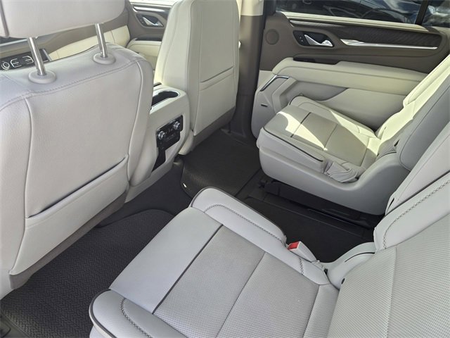 Used 2022 GMC Yukon XL Denali image 13