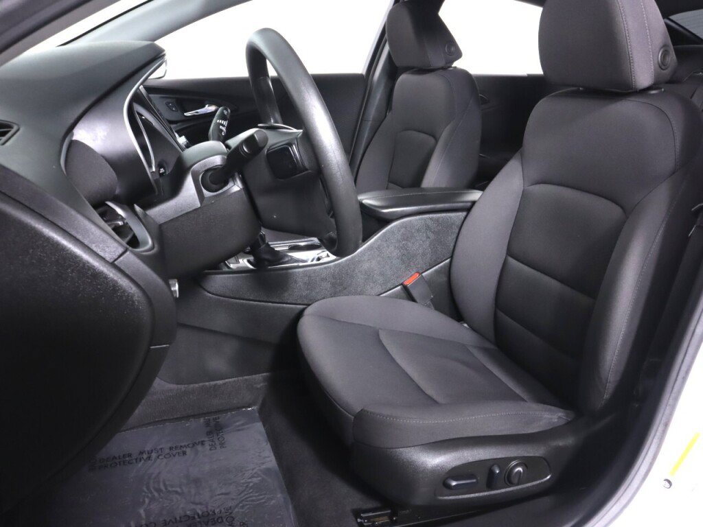 Used 2023 Chevrolet Malibu LT FWD image 27