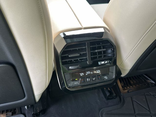 Certified 2024 BMW iX xDrive50 w/ Sport Package AWD/4WD image 20