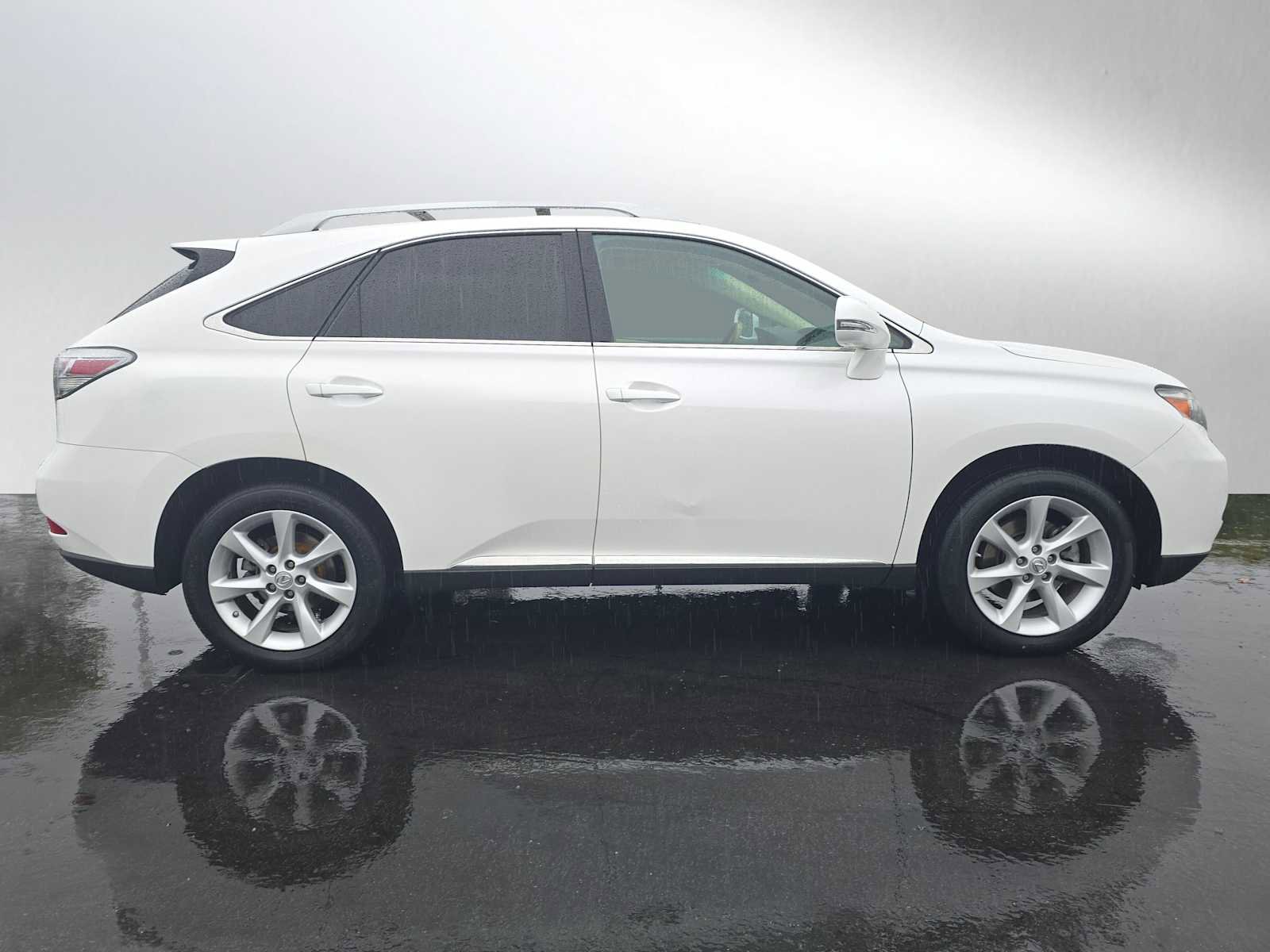 Used 2012 Lexus RX 350 FWD w/ Premium Pkg image 2