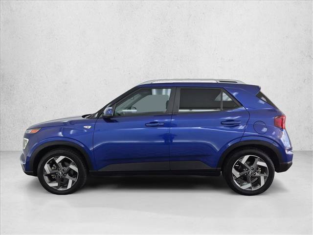 Certified 2022 Hyundai Venue Limited w/ Cargo Package FWD image 9