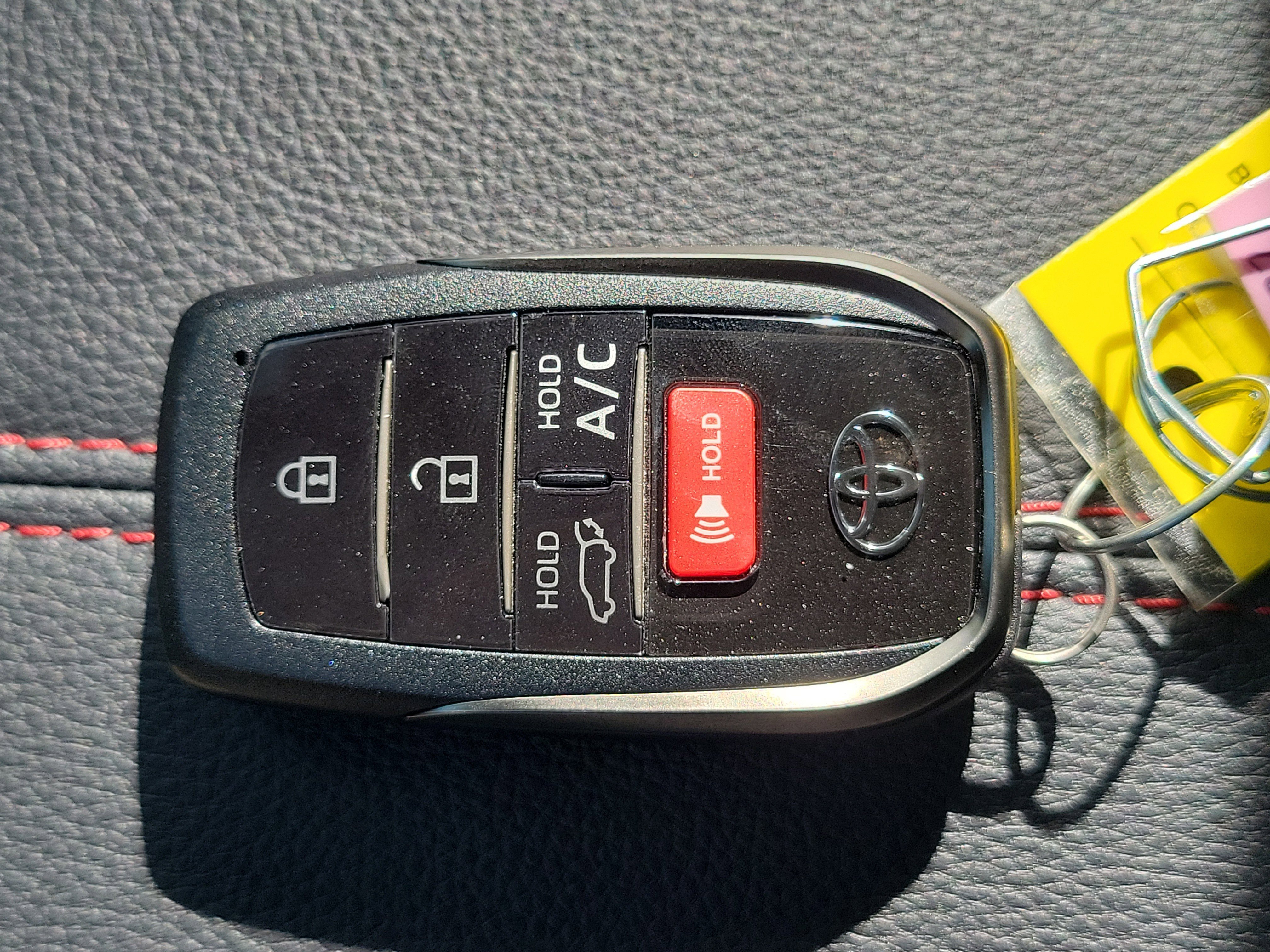 Used 2025 Toyota RAV4 XSE image 32