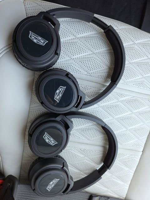 Used 2025 Cadillac Escalade Sport Platinum w/ LPO, ONYX Package image 17