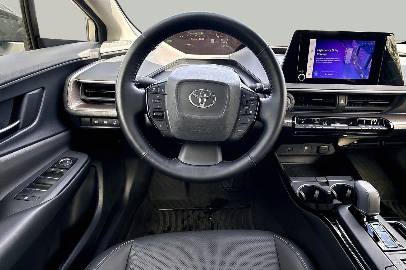 Certified 2024 Toyota Prius XLE FWD image 5