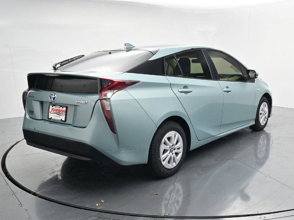 Used 2017 Toyota Prius Two FWD image 7