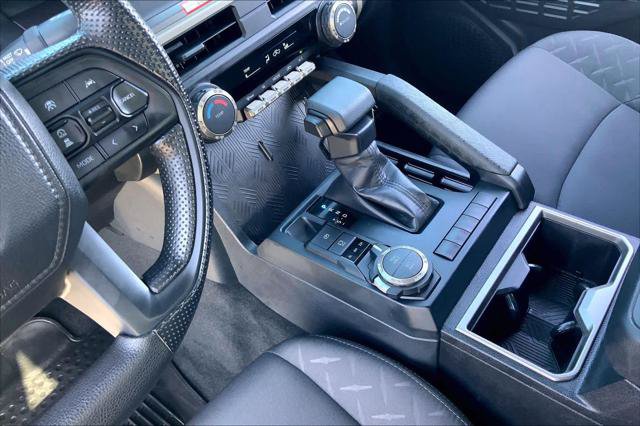 Certified 2026 Toyota Tacoma SR5 AWD/4WD image 16