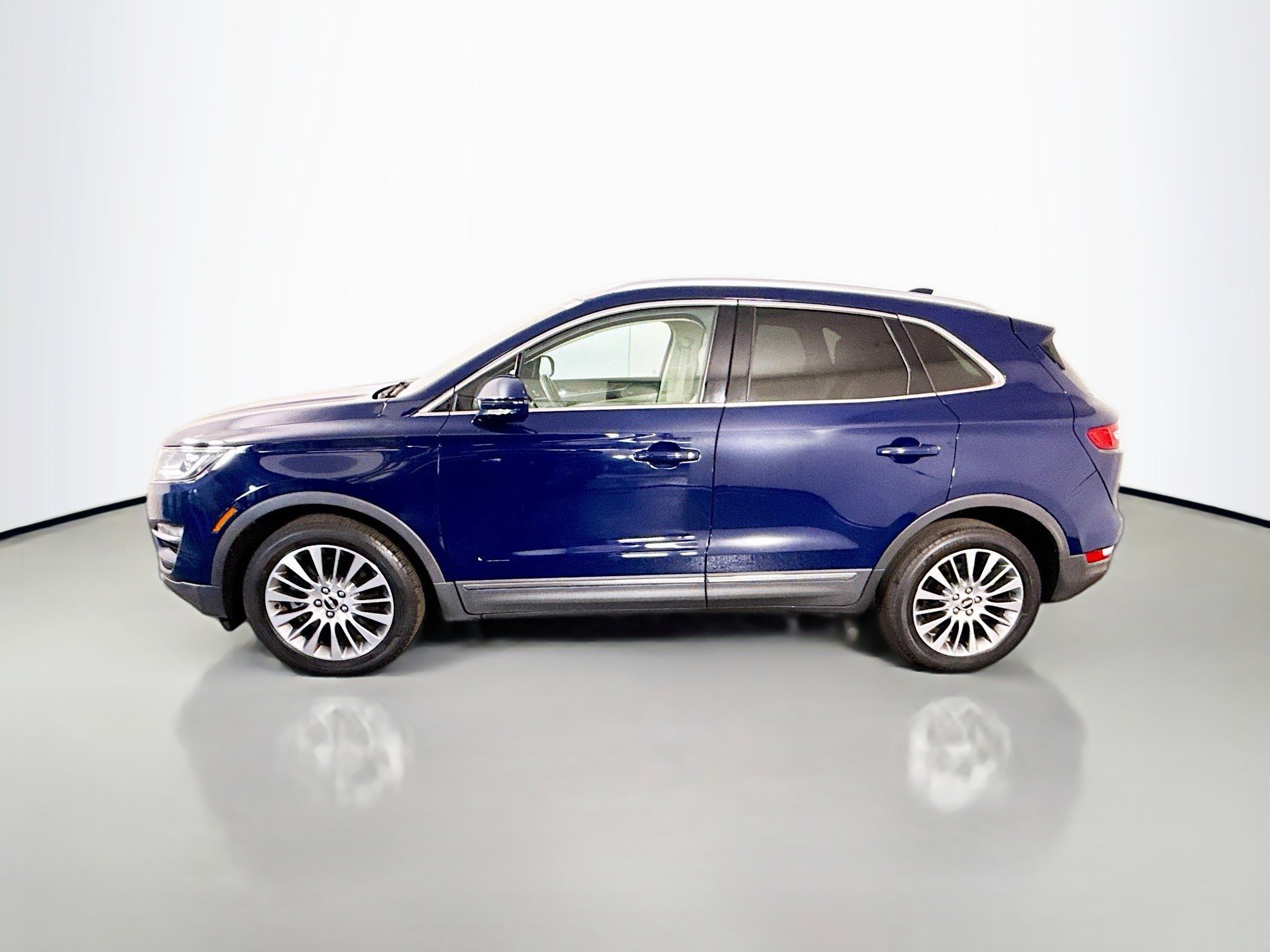 Used 2018 Lincoln MKC Reserve w/ Lincoln MKC Climate Package image 6