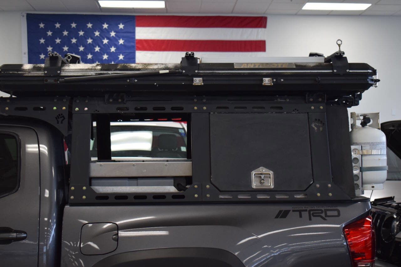 Used 2017 Toyota Tacoma TRD Off-Road image 16