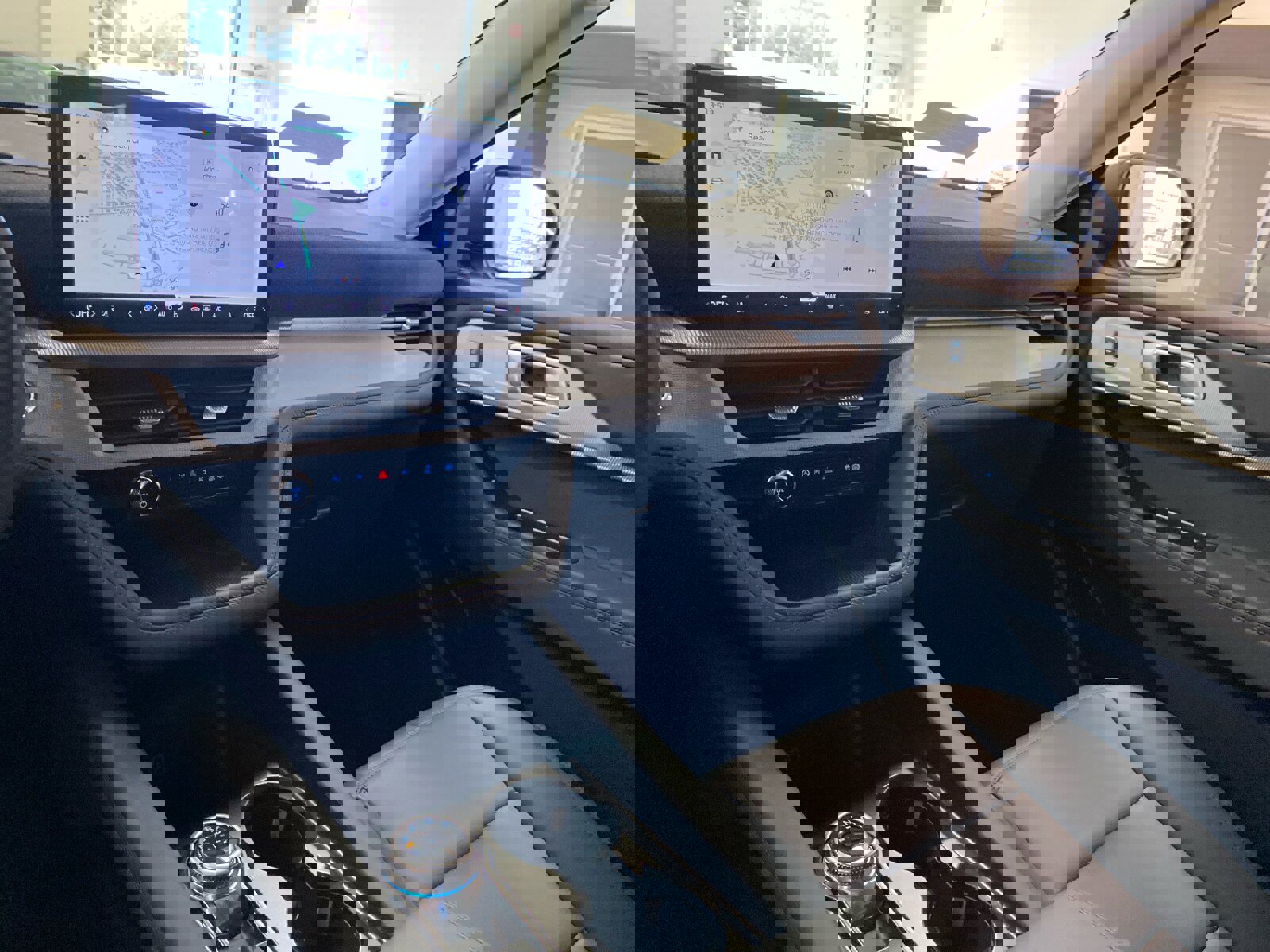 New 2026 Ford Explorer Active w/ Active Comfort Package image 38