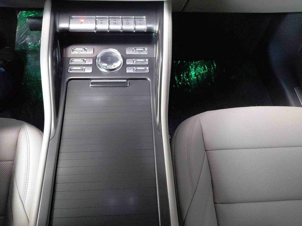 New 2026 Lincoln Nautilus Premier AWD/4WD image 41