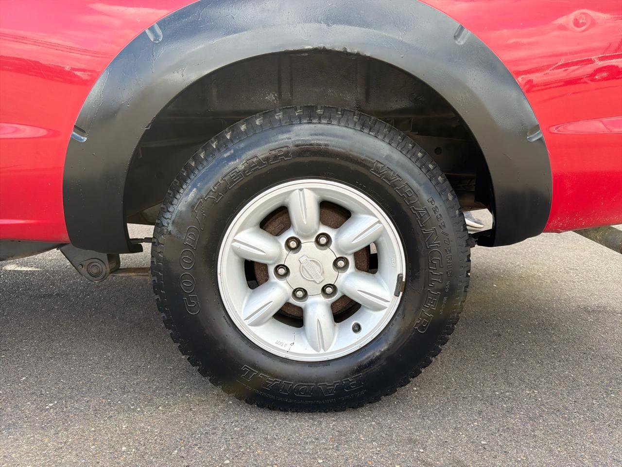 Used 2001 Nissan Frontier XE RWD image 13