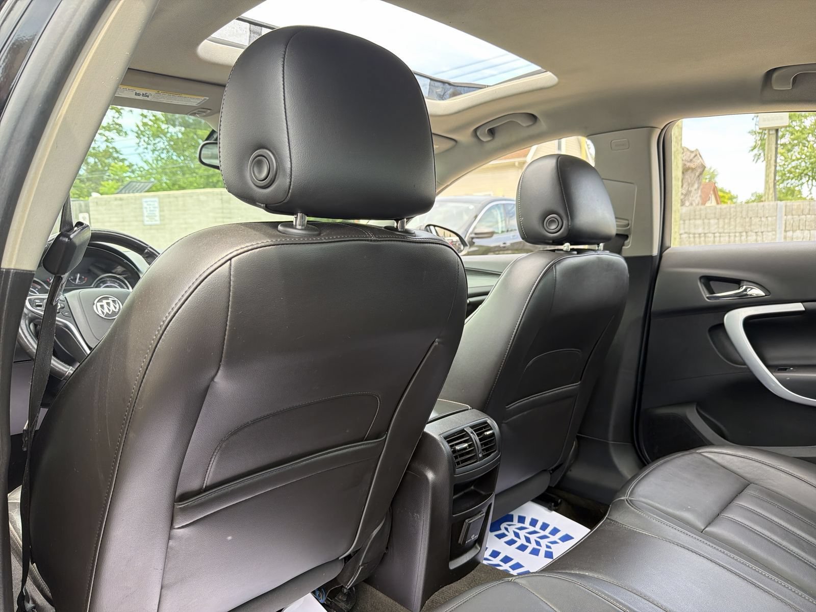 Used 2016 Buick Regal Premium FWD image 23