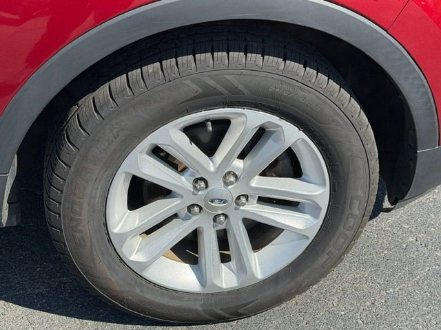 Used 2013 Ford Explorer XLT AWD/4WD image 18