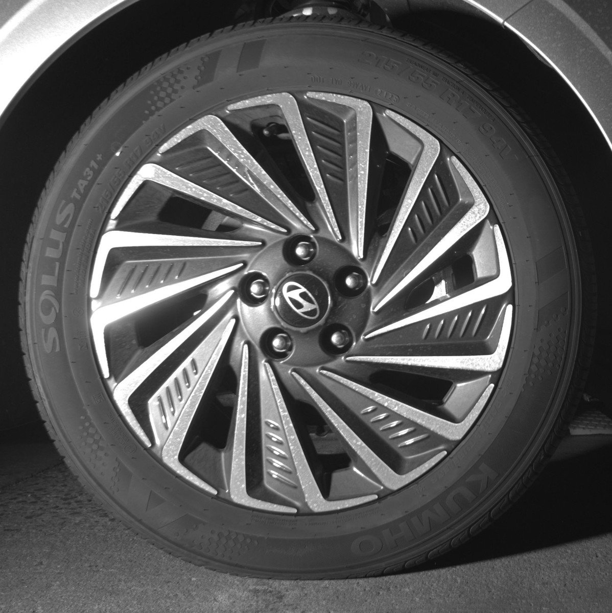 Used 2025 Hyundai Sonata SEL FWD image 13
