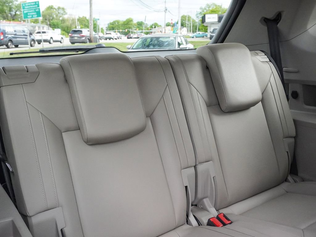 Used 2019 Volkswagen Atlas SEL R-Line AWD/4WD image 37